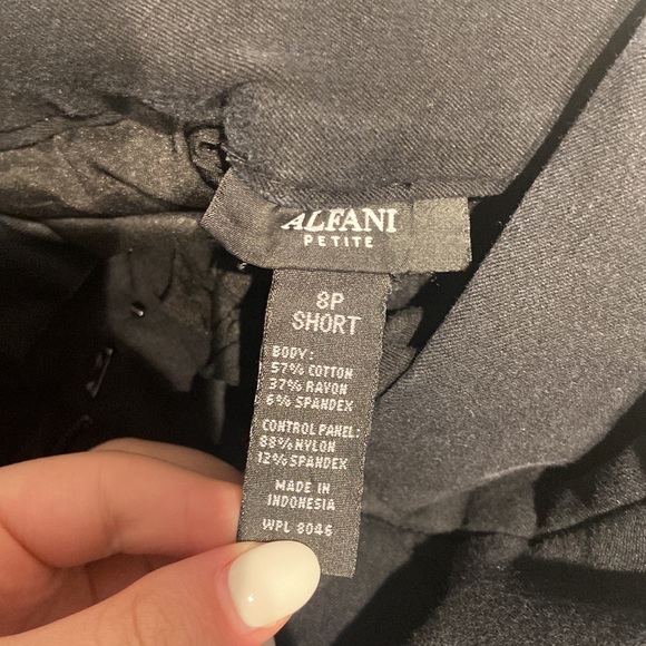 Alfani 8 Petite Black Dress Pants - Picture 2 of 2